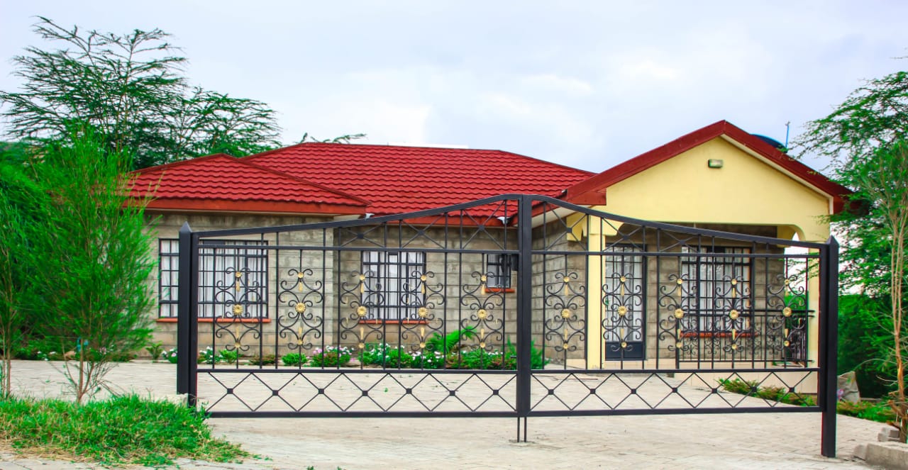3 Bedroom House for Sale ( Bungalow)